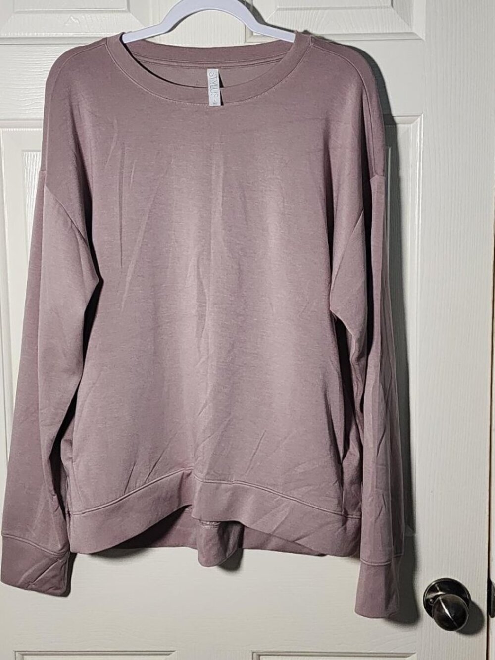 STYLUS Women's Long Sleeve Sweatshirt